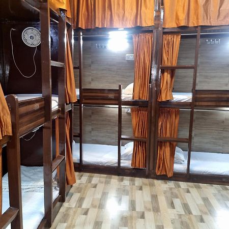 Unibed Dormitory 뭄바이 외부 사진