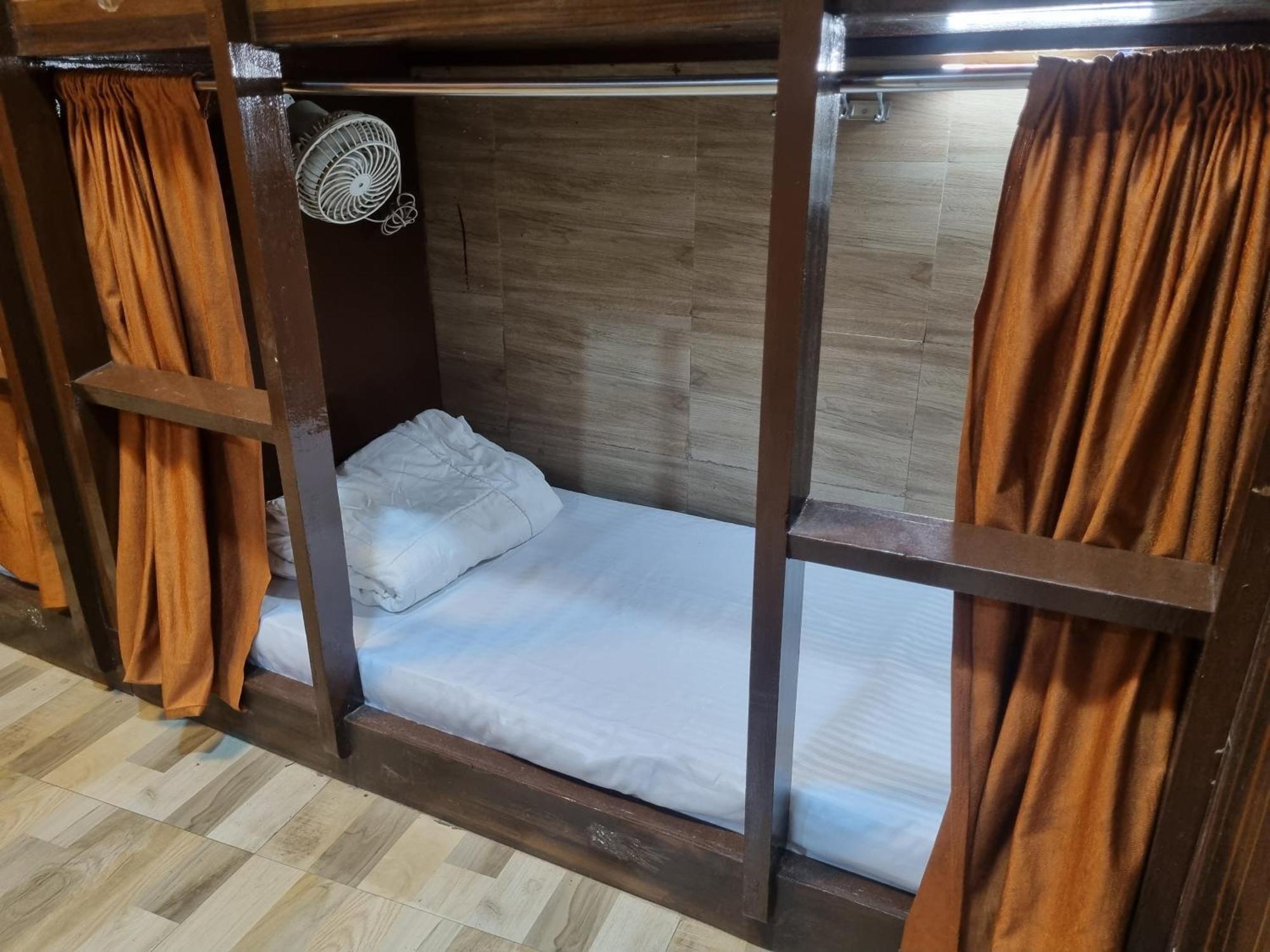 Unibed Dormitory 뭄바이 외부 사진